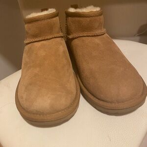 UGG Tan Slippers Suede Comfort
